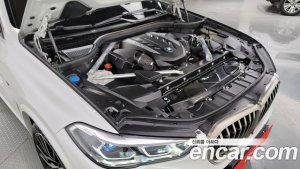 BMW X5 M50i 2021 года из Южной Кореи