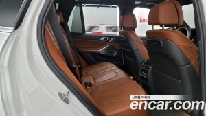 BMW X5 M50i 2021 года из Южной Кореи