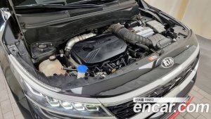 Kia Seltos Бензин 1.6 Turbo 4WD 2021 года из Южной Кореи
