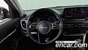 Kia Seltos Бензин 1.6 Turbo 4WD 2021 года из Южной Кореи