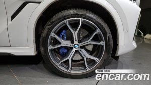 BMW X6 xDrive40i M Sport 2021 года из Южной Кореи