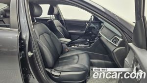 Kia K5 2.0 2020 года из Южной Кореи