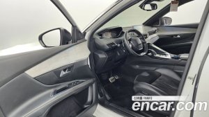 Peugeot 5008 2.0 BlueHDi GT 2020 года из Южной Кореи
