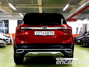 Kia Seltos Бензин 1.6 Turbo 2WD 2020 года из Южной Кореи