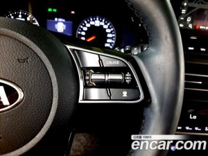 Kia Seltos Бензин 1.6 Turbo 2WD 2020 года из Южной Кореи