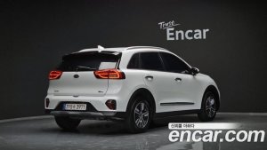 Kia Niro 1.6 HEV 2020 года из Южной Кореи