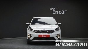 Kia Niro 1.6 HEV 2020 года из Южной Кореи