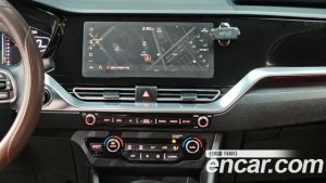 Kia Niro 1.6 HEV 2020 года из Южной Кореи