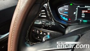 Kia Niro 1.6 HEV 2020 года из Южной Кореи