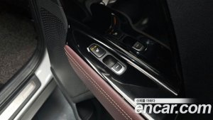 Kia Niro 1.6 HEV 2020 года из Южной Кореи