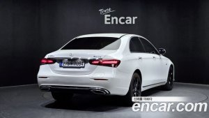 Mercedes-Benz E-Class E300e 4MATIC Exclusive 2021 года из Южной Кореи