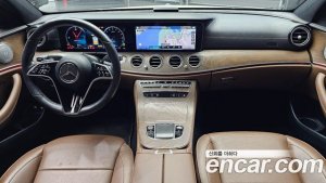Mercedes-Benz E-Class E300e 4MATIC Exclusive 2021 года из Южной Кореи