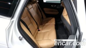 Volvo XC60 B5 Inscription 2021 года из Южной Кореи