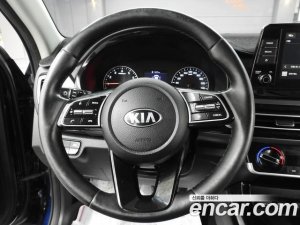 Kia Seltos Бензин 1.6 Turbo 2WD 2020 года из Южной Кореи