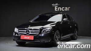 Mercedes-Benz E-Class E220d Avantgarde 2020 года из Южной Кореи