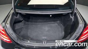 Mercedes-Benz E-Class E220d Avantgarde 2020 года из Южной Кореи