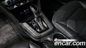 Hyundai AVANTE 1.6 2020 года из Южной Кореи