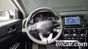 Hyundai AVANTE 1.6 2020 года из Южной Кореи