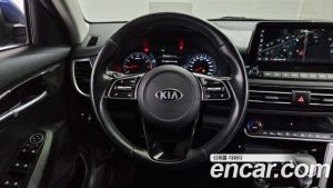 Kia Seltos Бензин 1.6 Turbo 2WD 2021 года из Южной Кореи