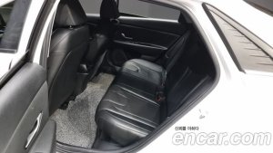 Hyundai AVANTE Inspiration 2021 года из Южной Кореи