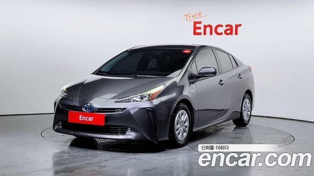 Toyota Prius 1.8 2019 года из Кореи