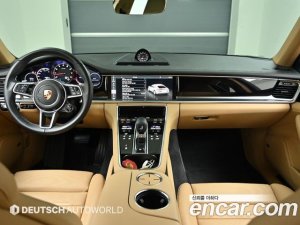 Porsche Panamera 3.0 AWD 2020 года из Южной Кореи