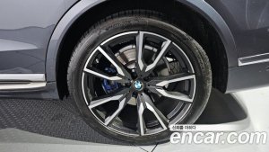 BMW X7 xDrive 30d M Sport 6인승 2020 года из Южной Кореи