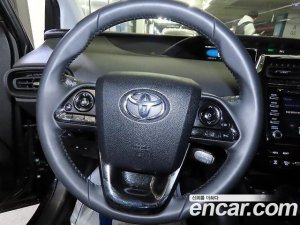 Toyota Prius 1.8 2020 года из Южной Кореи