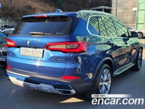 BMW X5 xDrive 30d xLine 2020 года из Южной Кореи