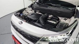 Kia Seltos Бензин 1.6 Turbo 2WD 2020 года из Южной Кореи