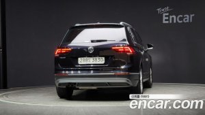 Volkswagen Tiguan 2.0 TDI Premium 2020 года из Южной Кореи