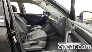 Volkswagen Tiguan 2.0 TDI Premium 2020 года из Южной Кореи