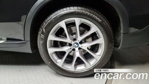BMW X5 xDrive 30d xLine 2021 года из Южной Кореи