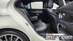 Mercedes-Benz E-Class E350 4MATIC AMG Line 2021 года из Южной Кореи