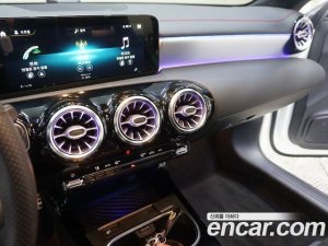Mercedes-Benz CLA-Class CLA250 4MATIC 2021 года из Южной Кореи