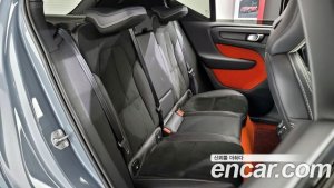 Volvo XC40 B4 R-디자인 2021 года из Южной Кореи