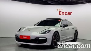Porsche Panamera 4.0 GTS 2020 года из Южной Кореи