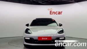 Porsche Panamera 4.0 GTS 2020 года из Южной Кореи