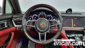 Porsche Panamera 4.0 GTS 2020 года из Южной Кореи