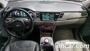 Kia Niro Prestige 2021 года из Южной Кореи