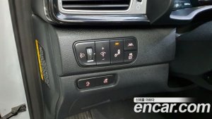 Kia Niro Prestige 2021 года из Южной Кореи