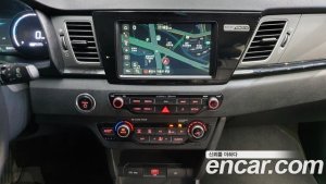 Kia Niro Prestige 2021 года из Южной Кореи