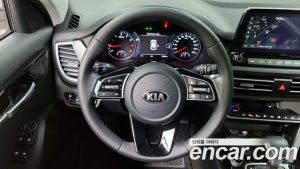 Kia Seltos Бензин 1.6 Turbo 2WD 2021 года из Южной Кореи