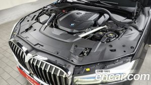 BMW 7-Series 740Li xDrive Design Pure Excellence 2021 года из Южной Кореи