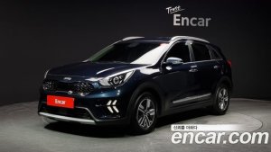 Kia Niro 1.6 HEV 2020 года из Южной Кореи