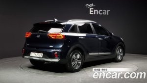 Kia Niro 1.6 HEV 2020 года из Южной Кореи