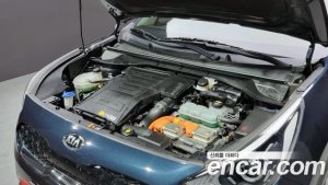 Kia Niro 1.6 HEV 2020 года из Южной Кореи