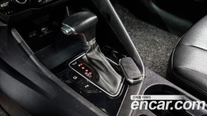 Kia Niro 1.6 HEV 2020 года из Южной Кореи