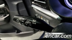 Kia Niro 1.6 HEV 2020 года из Южной Кореи