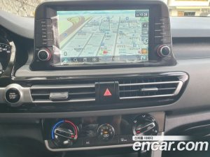 Kia Seltos Дизель 1.6 2WD 2022 года из Южной Кореи